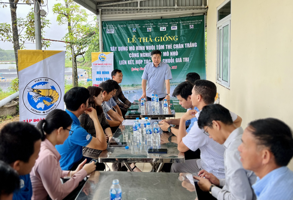 Lãnh đạo Trung tâm Khuyến nông quốc gia ...