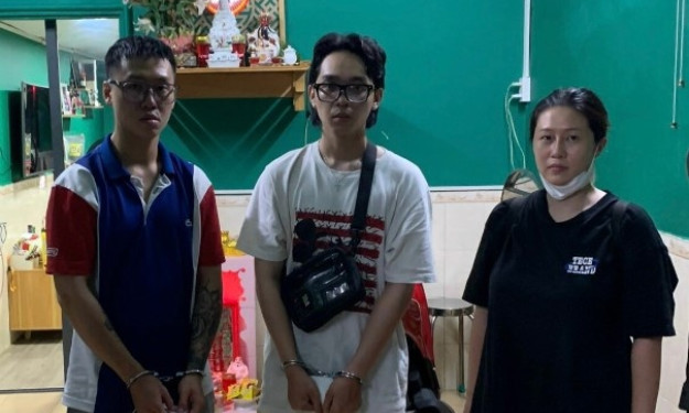 Bắt 6 nhân viên bán ma túy cho khách tại phố tây Bùi Viện