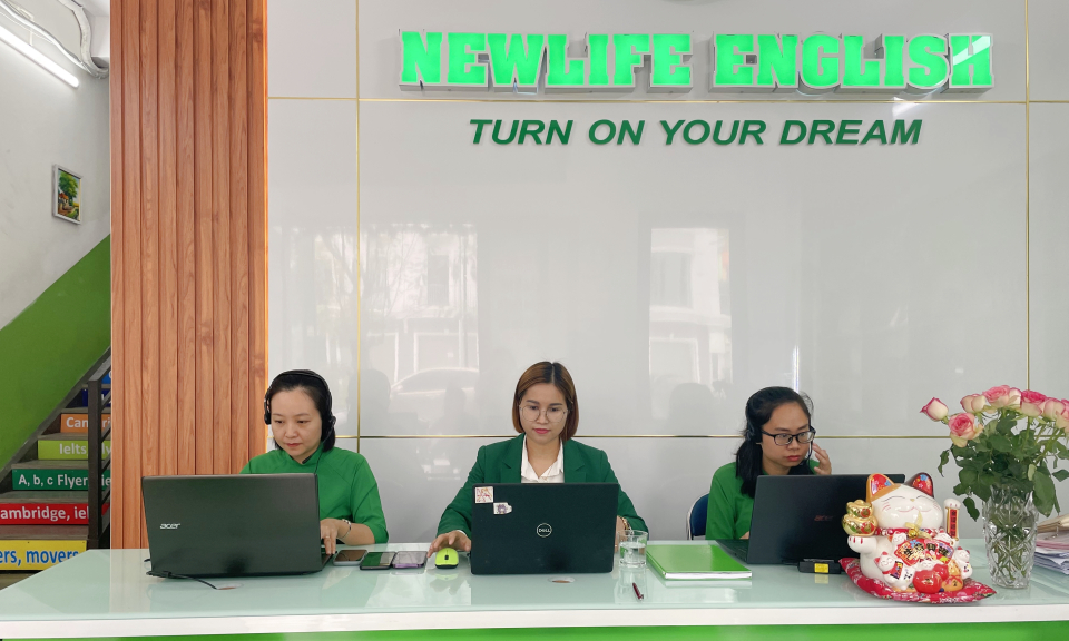 Nữ giám đốc giỏi kinh doanh, đảm việc nhà