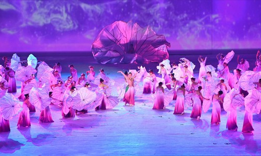 Lo 'lạm phát' danh hiệu nghệ sỹ