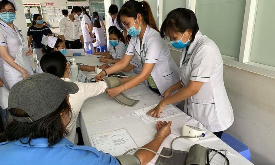 Cách tính phụ cấp ưu đãi nghề với công chức tại cơ sở công lập