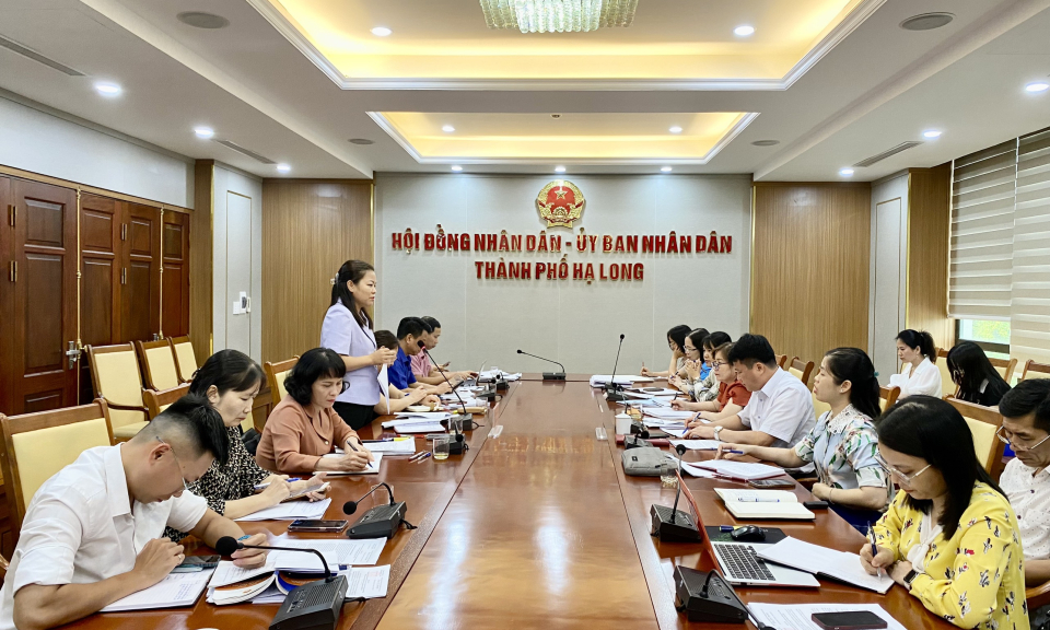 Ban Văn hóa - Xã hội, HĐND tỉnh giám sát tại TP Hạ Long