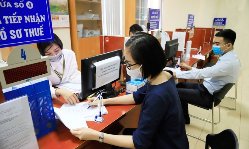 Tax revenue reaches 663.843 trillion VND in first five months