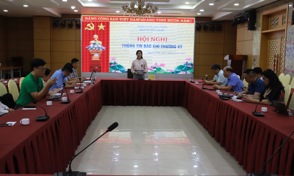 Hội nghị thông tin báo chí thường kỳ