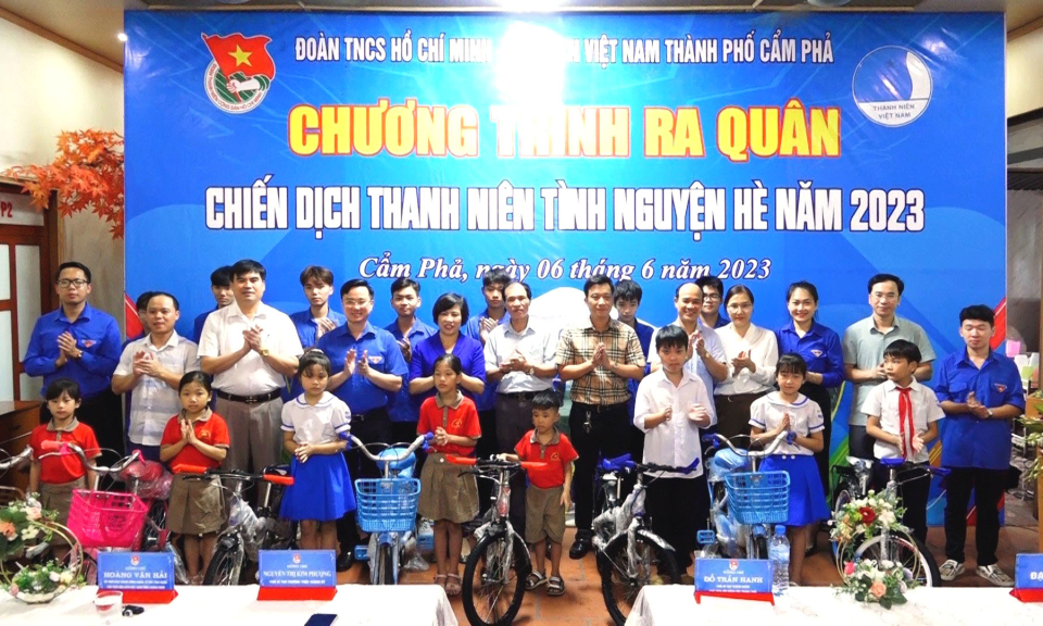 Cẩm Phả: Ra quân Chiến dịch Thanh niên tình nguyện hè 2023 và khánh thành công trình thanh niên cấp tỉnh
