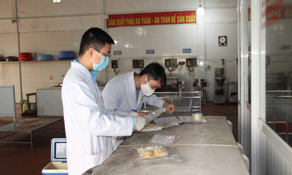 Trên 378 triệu đồng xử phạt các tổ chức, cá nhân vi phạm hành chính về an toàn thực phẩm