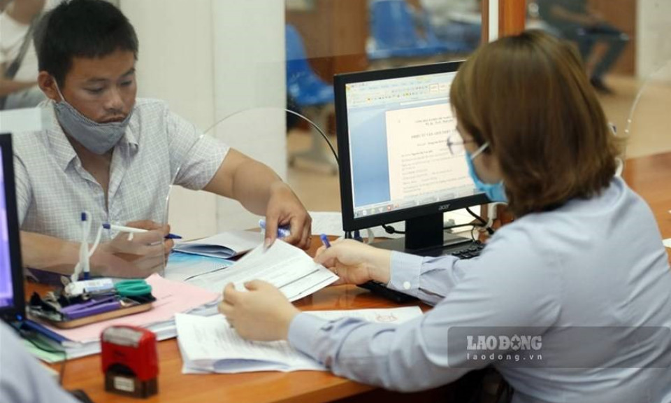 Chế độ của người tinh giản biên chế có tuổi thấp hơn tối đa 5 tuổi