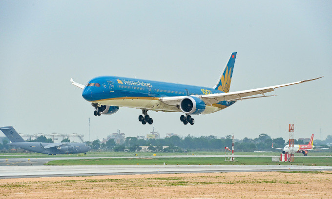 Vietnam adds two more airports to construction agenda