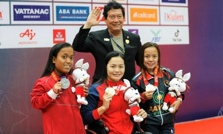 Swimmer Như breaks her own ASEAN Para Games record