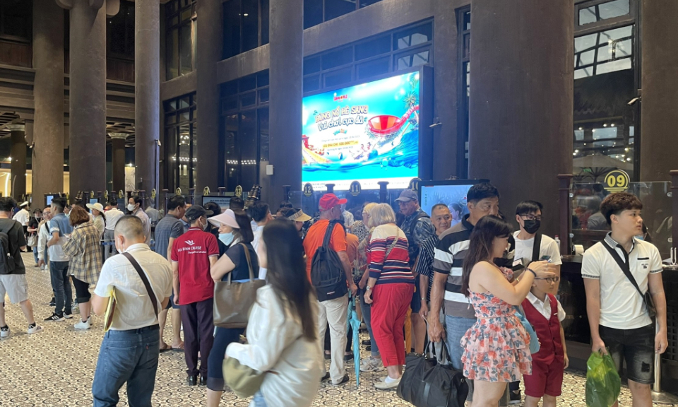 周末，下龙市不停电以确保旅游服务活动稳步推进