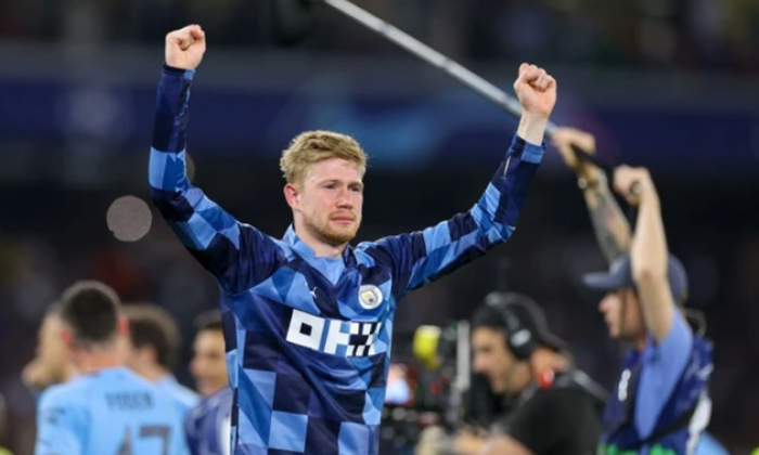 Hậu vô địch, Man City nhận tin sét đánh về De Bruyne