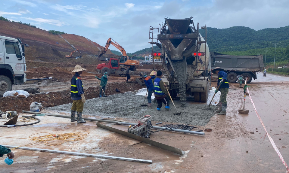 Vân Đồn: Đẩy nhanh tiến độ các công trình, dự án