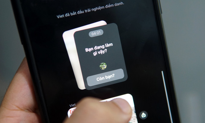 Bối rối vì tính năng điểm danh của Messenger