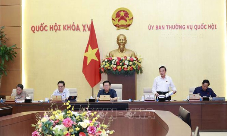 Ủy ban Thường vụ Quốc hội cho ý kiến về dự án Luật Bảo vệ quyền lợi người tiêu dùng (sửa đổi)