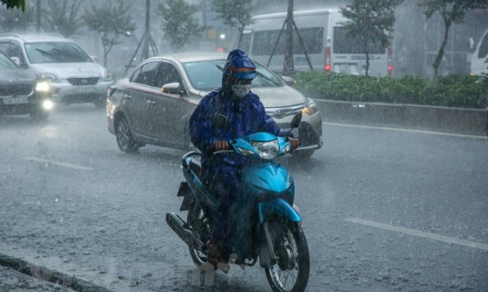 Mưa dông ở khu vực Bắc Bộ có khả năng kéo dài đến ngày 16/6