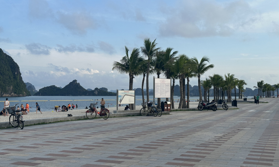 Để các bãi tắm an toàn, hấp dẫn