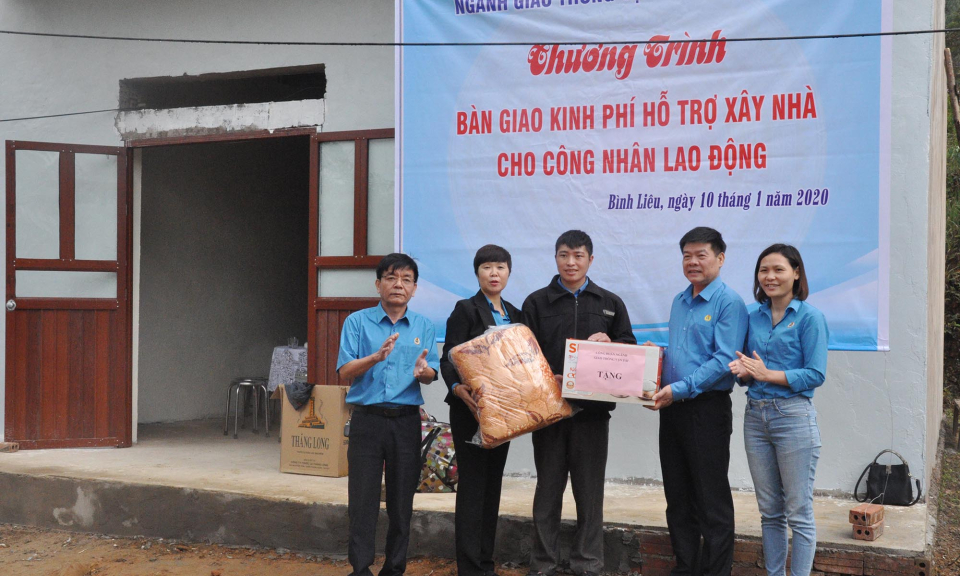 Hướng về cơ sở