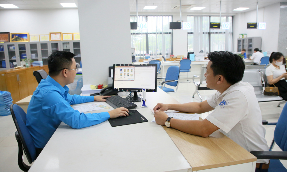 Nhiều lợi ích khi thực hiện đổi giấy phép lái xe trực tuyến