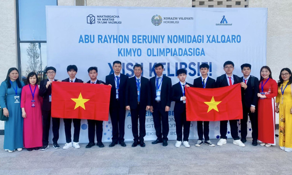 Đoàn Việt Nam xếp thứ nhất tại Olympic Hoá học quốc tế Abu Reikhan Beruniy năm 2023