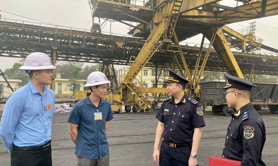 Lan tỏa tinh thần tự nguyện tuân thủ pháp luật hải quan