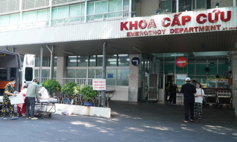 Mẹ và con gái 7 tuổi tử vong thương tâm sau khi nhà cháy lúc rạng sáng