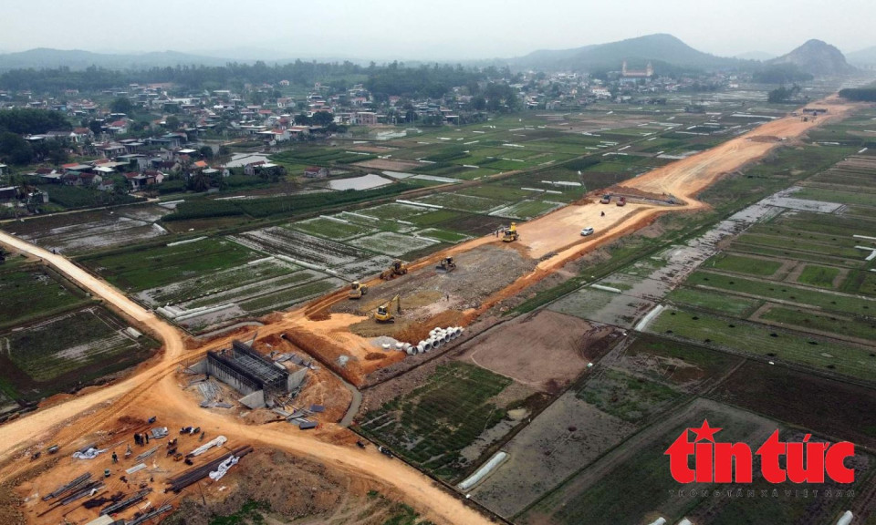 Thúc đẩy tiến độ giải ngân vốn thực hiện các chương trình mục tiêu quốc gia