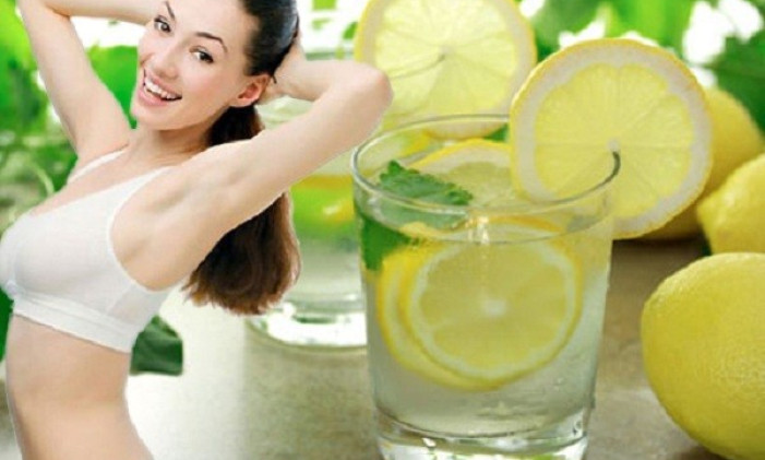 Tác hại khi uống nước chanh sai cách khiến cơ thể trả giá