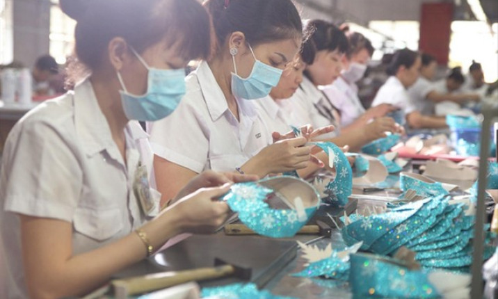 Xuất khẩu chuyển hướng vào sân nhà