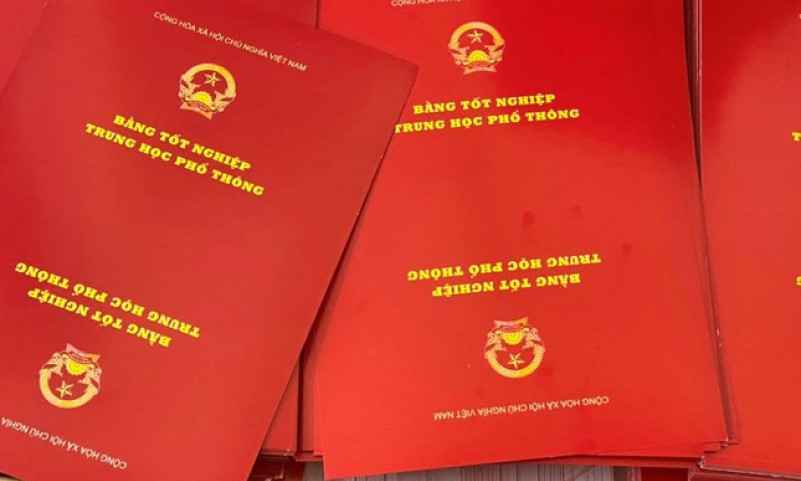 Đường dây làm giấy tờ giả thu lợi hơn 20 tỷ đồng
