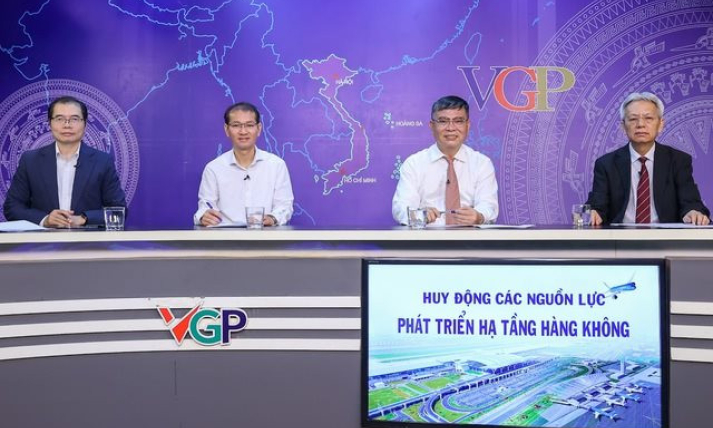 Tọa đàm “Huy động các nguồn lực phát triển hạ tầng hàng không” 