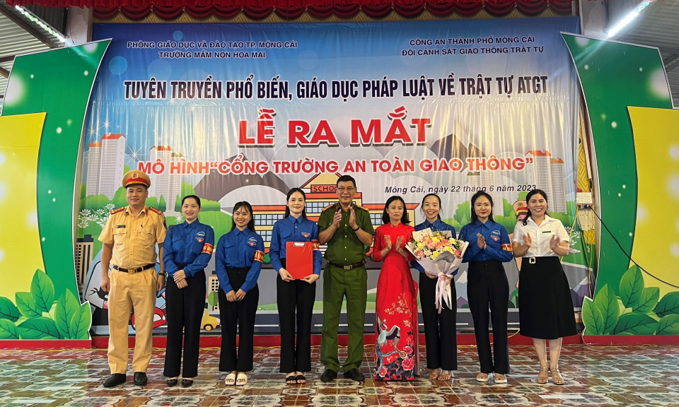 Ra mắt mô hình “Cổng trường ATGT”