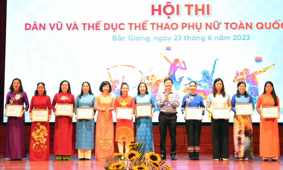 Bế mạc Hội thi Dân vũ và TDTT phụ nữ toàn quốc: Bắc Giang giành giải Nhất toàn đoàn