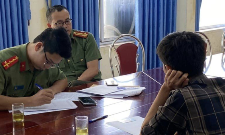 Thêm trường hợp chuyển cuộc gọi sang đường dây nóng Bộ Công an bị xử phạt