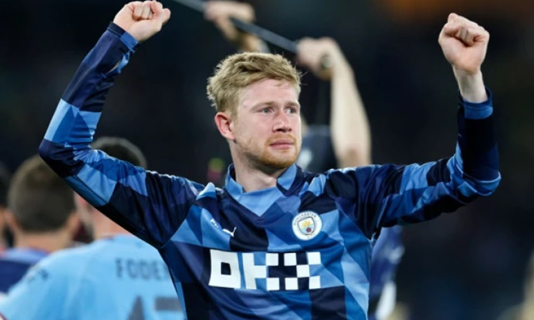 De Bruyne báo tin sét đánh