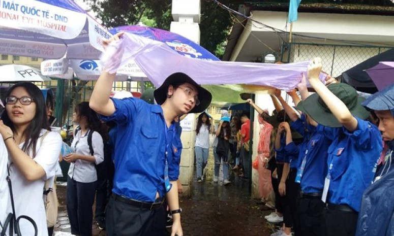 Nhiều khu vực có mưa rào trong ngày đầu của kỳ thi tốt nghiệp THPT