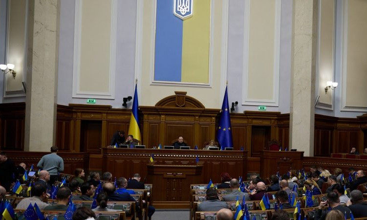 Ukraine nêu lý do không tổ chức bầu cử quốc hội và tổng thống