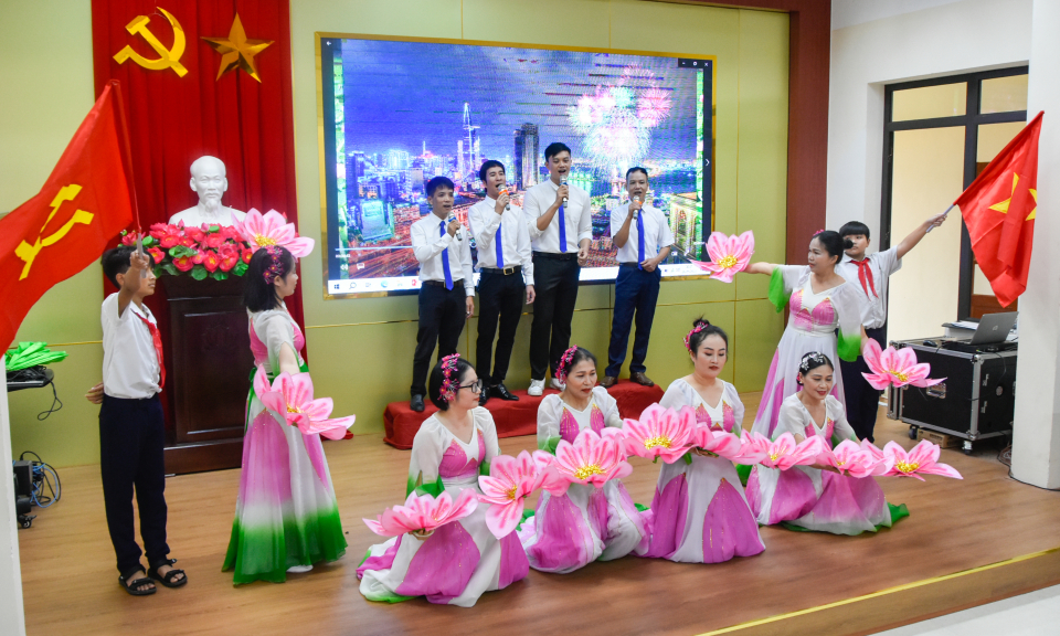 Cán bộ khu phố tâm huyết với phong trào văn hóa, văn nghệ