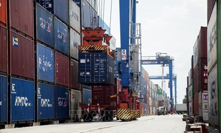 Trade surplus reaches 12.25 billion USD in H1