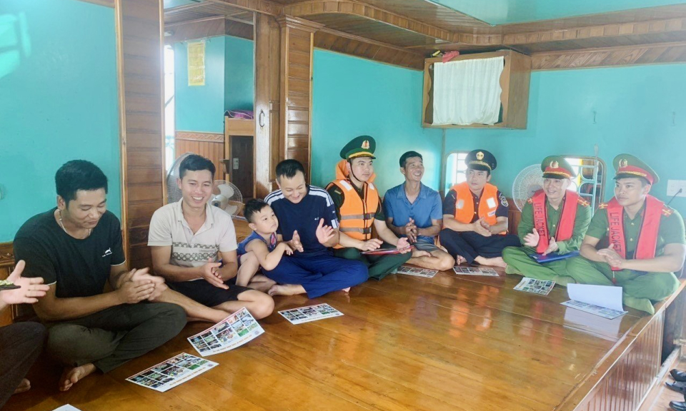 Tuyên truyền phòng, chống ma túy cho doanh nghiệp XNK và ngư dân trên địa bàn TP Móng Cái