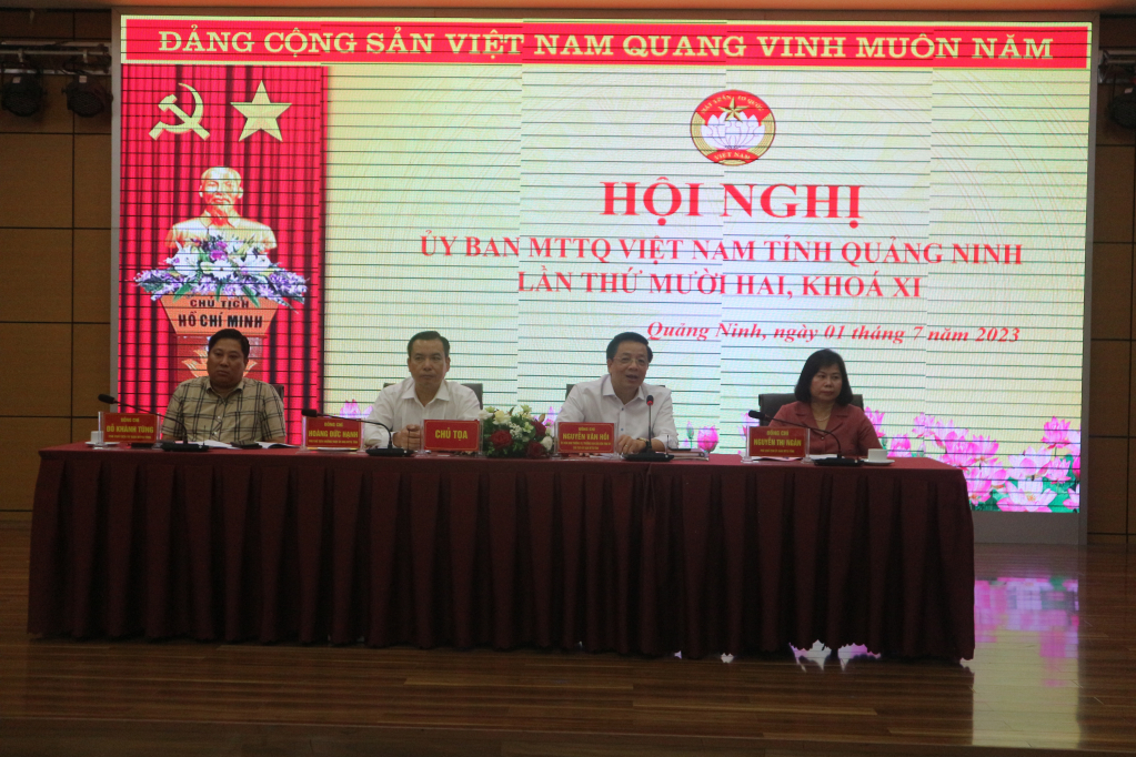 Đồng chí Nguyễn Văn Hồi, Trưởng Ban Dân vận Tỉnh ủy, Chủ tịch Ủy ban MTTQ tỉnh chủ trì hội nghị.