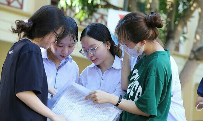 Ministry accepts dual answers for high school English exam question