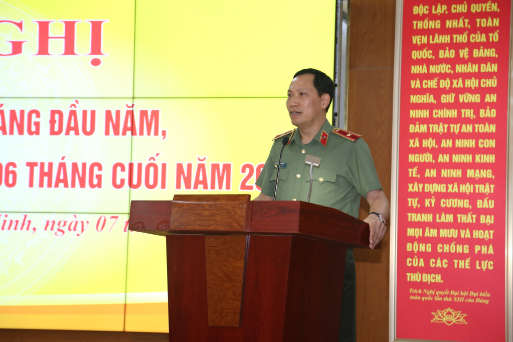 Thứ trưởng Lê Văn Tuyến phát biểu chỉ đạo tại hội nghị.