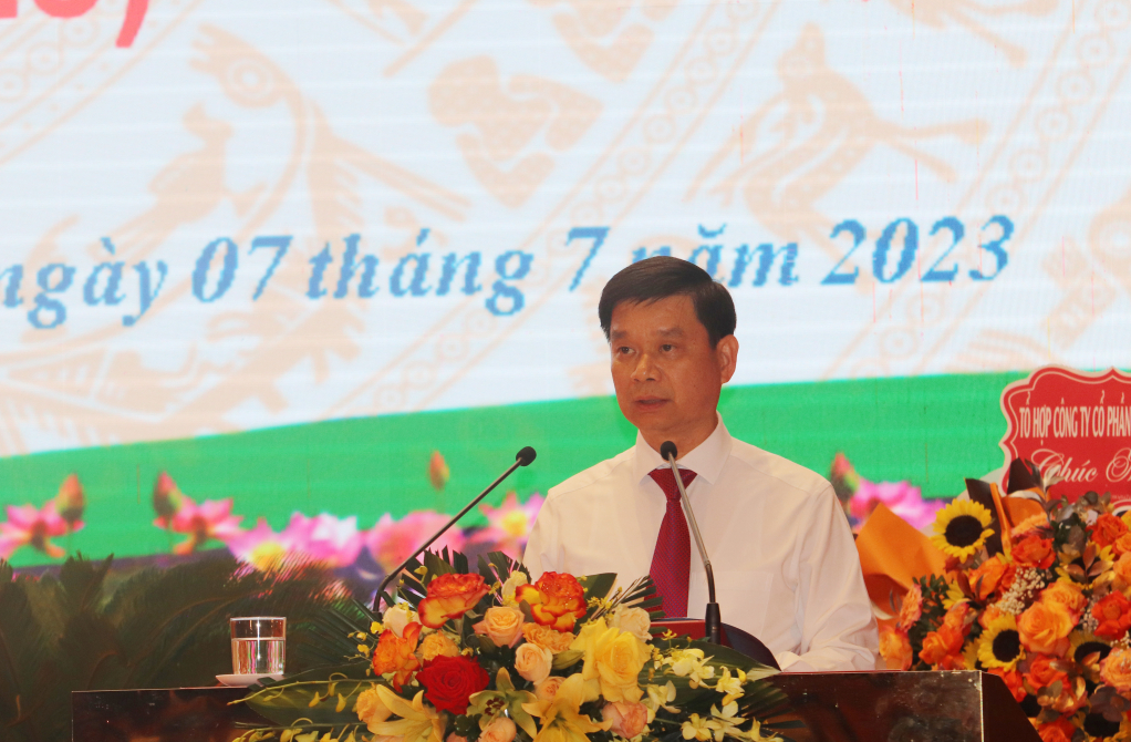 Đồng chí Phạm Xuân Đài, Giám đốc Sở KHCN báo cáo tại hội nghị.