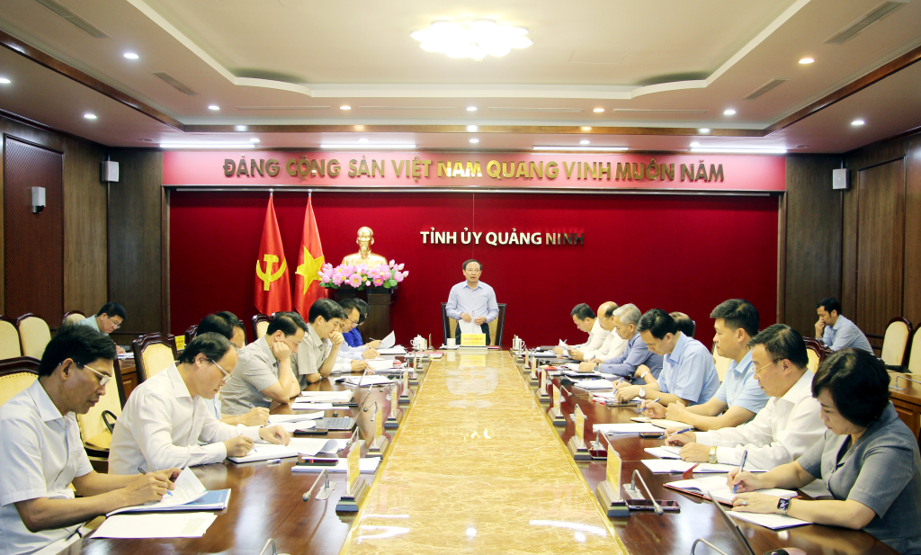 Đồng chí Nguyễn Xuân Ký, Ủy viên Ban Chấp hành Trung ương Đảng, Bí thư Tỉnh ủy, Chủ tịch HĐND tỉnh, phát biểu kết luận.