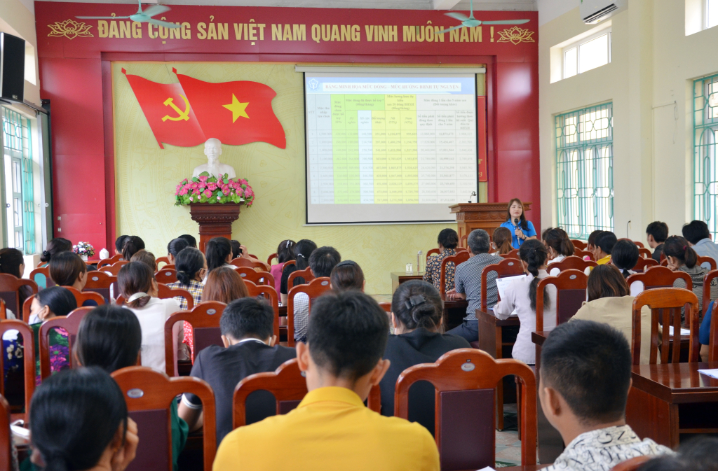 BHXH tỉnh tổ chức hội nghị tuyên truyền đối thoại về chính sách BHXH, BHYT cho đội ngũ cán bộ cấp xã tại huyện Hải Hà tháng 5/2023.