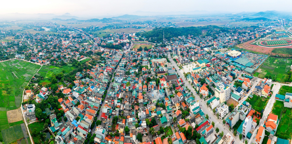 Trải qua các thời kỳ xây dựng và phát triển, thị xã Đông Triều hôm nay đã có dáng dấp một đô thị hiện đại. Đảng bộ, chính quyền và nhân dân các dân tộc thị xã Đông Triều đang nỗ lực về mọi mặt để xây dựng trở thành một thành phố trong năm 2023.