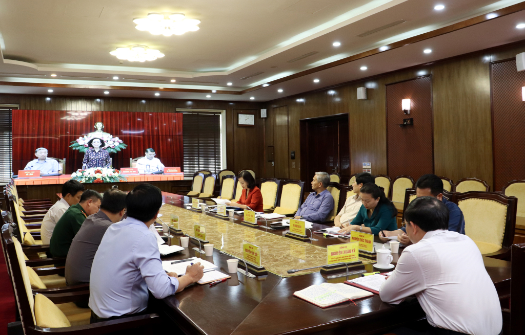 Đồng chí Trương Thị Mai, Ủy viên Bộ Chính trị, Bí thư Trung ương Đảng, Thường trực Ban Bí thư, Trưởng ban Tổ chức Trung ương kết luận cuộc họp giao ban.