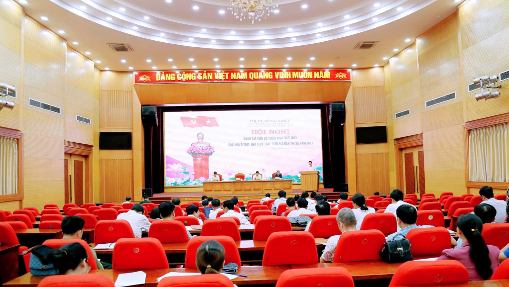 Hội nghị đánh giá tiến độ triển khai thực hiện xóa nhà ở tạm, nhà ở dột nát trên địa bàn thị xã Đông Triều năm 2023.
