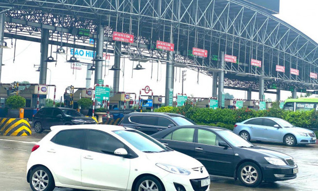Từ hôm nay (1/7), xe qua trạm thu phí BOT được giảm giá vé