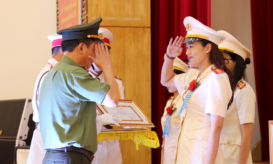 Nữ đội trưởng an ninh năng động, nhiệt huyết